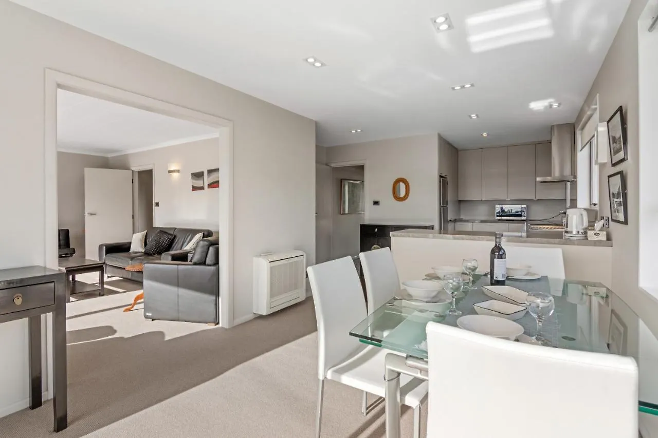 Holiday home Seaside Sounds - Picton Upstairs Unit Villa